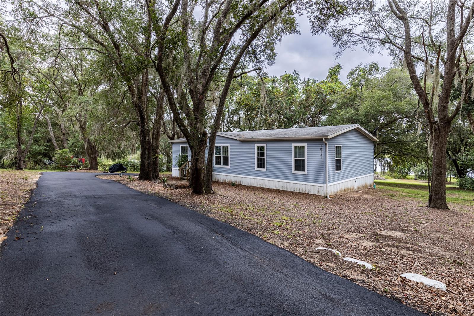 10135 N Em En El Grove Rd, Leesburg, FL 34788 photo