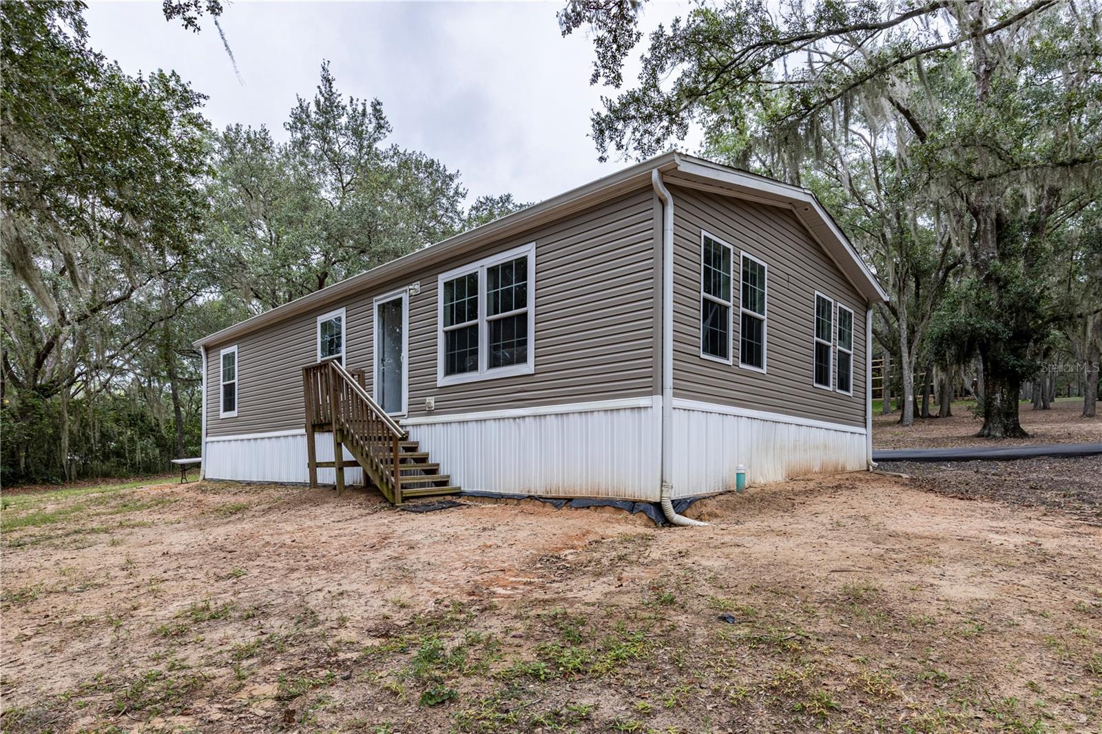 10135 N Em En El Grove Rd, Leesburg, FL 34788 photo