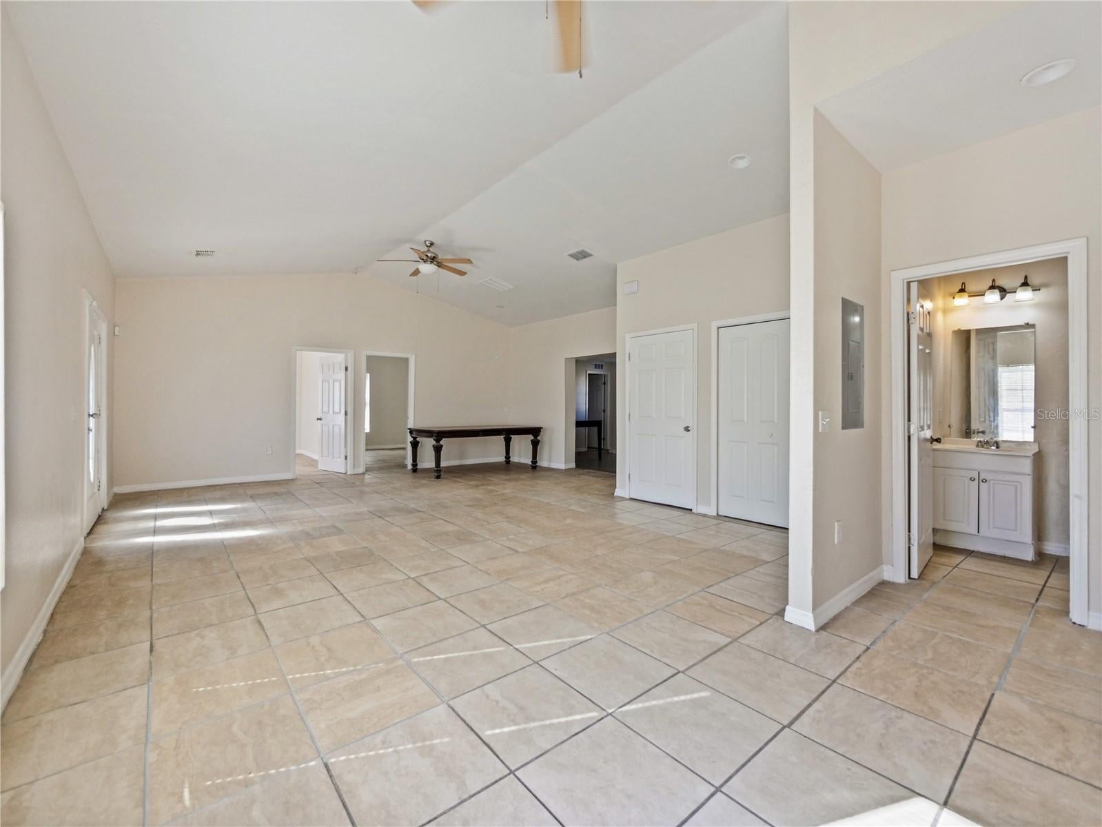 4901 Balboa Dr, Orlando, FL 32808 photo