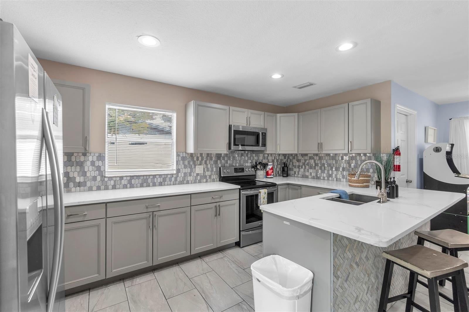 2714 42 St, Bradenton, FL 34205 photo
