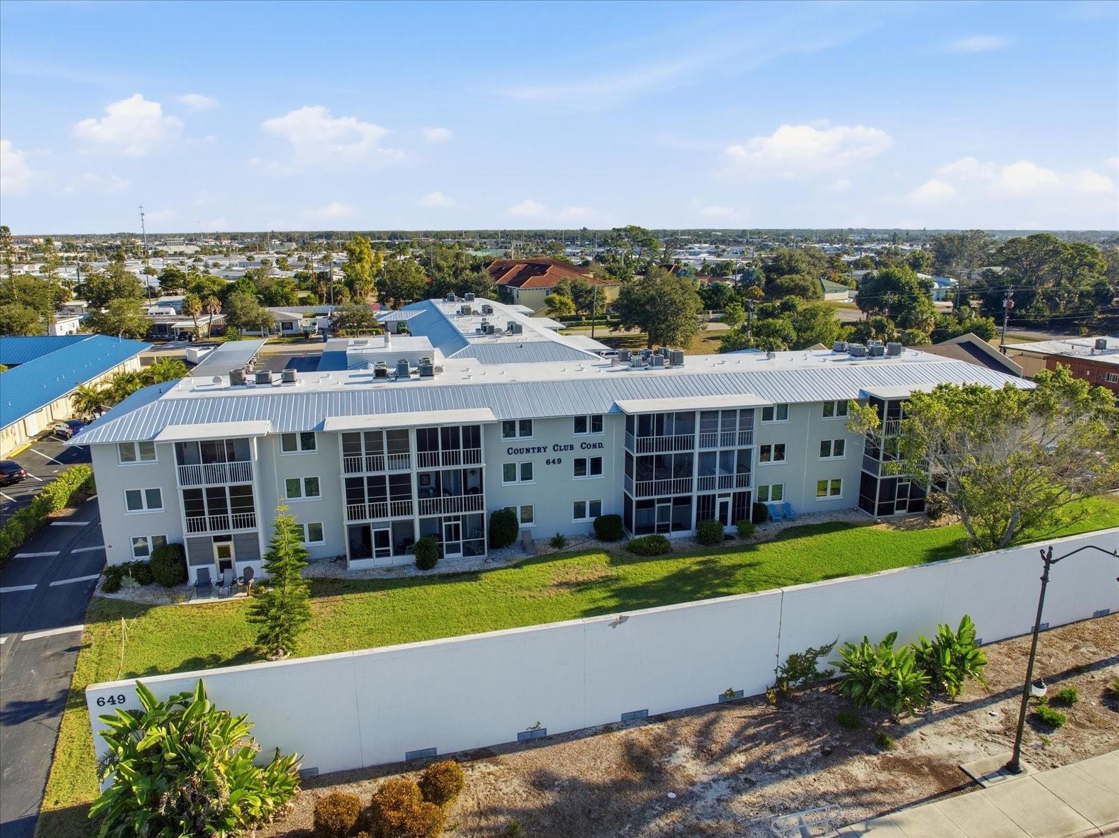 649 Tamiami Trl, Venice, FL 34285