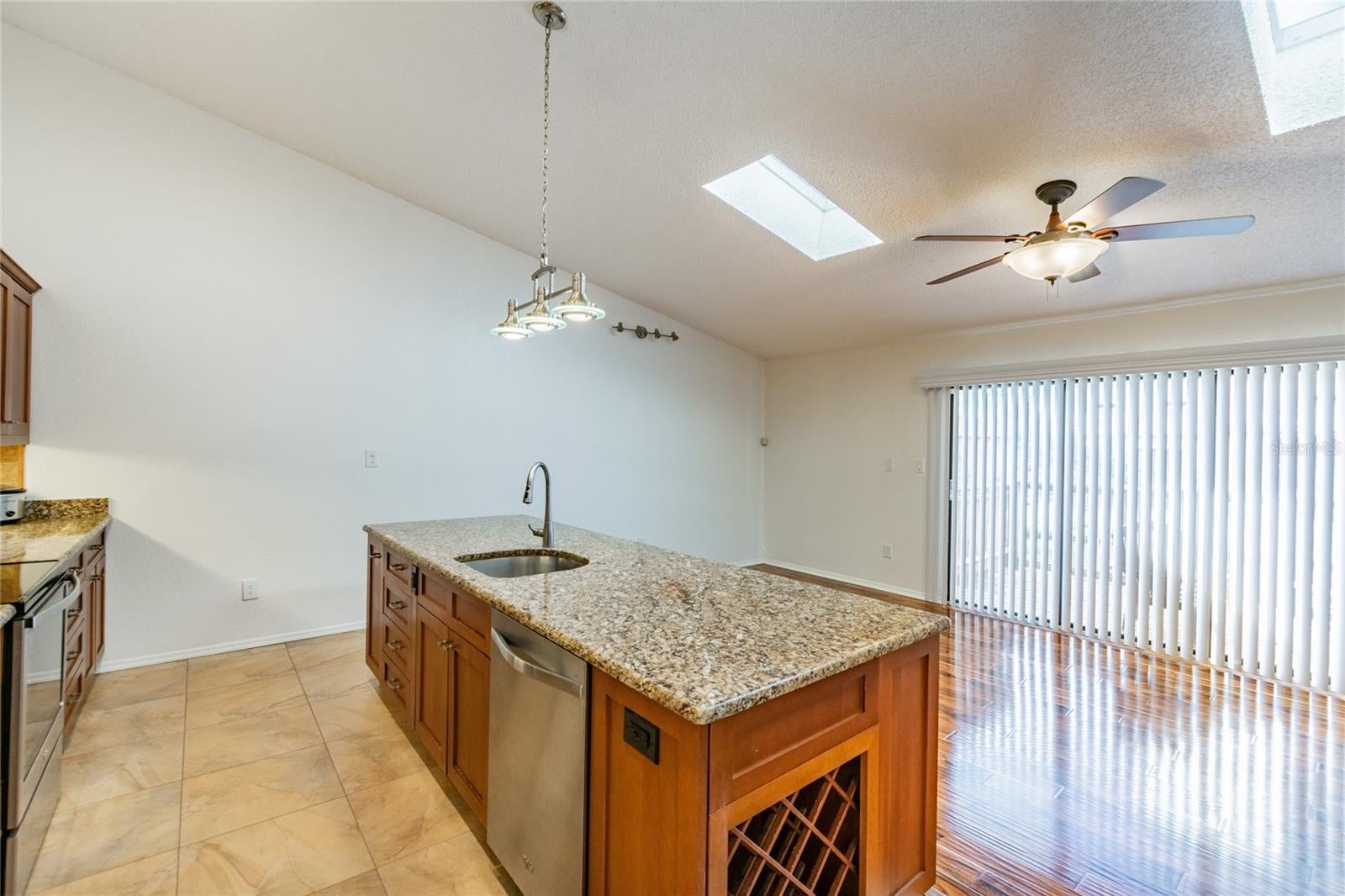 6435 92 Pl #904, Pinellas Park, FL 33782 photo