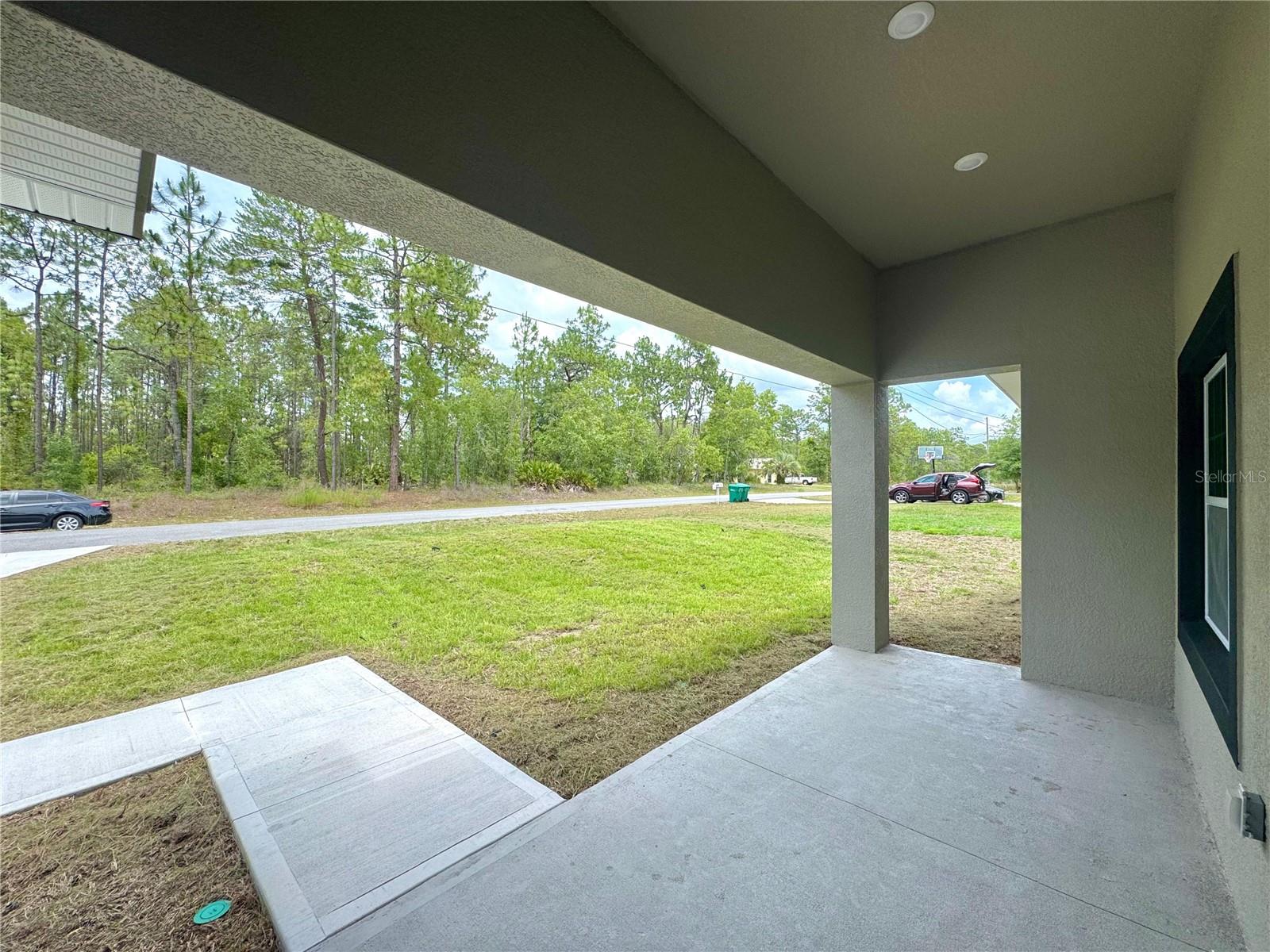 628 W Heronsbill Ln, Dunnellon, FL 34434 photo