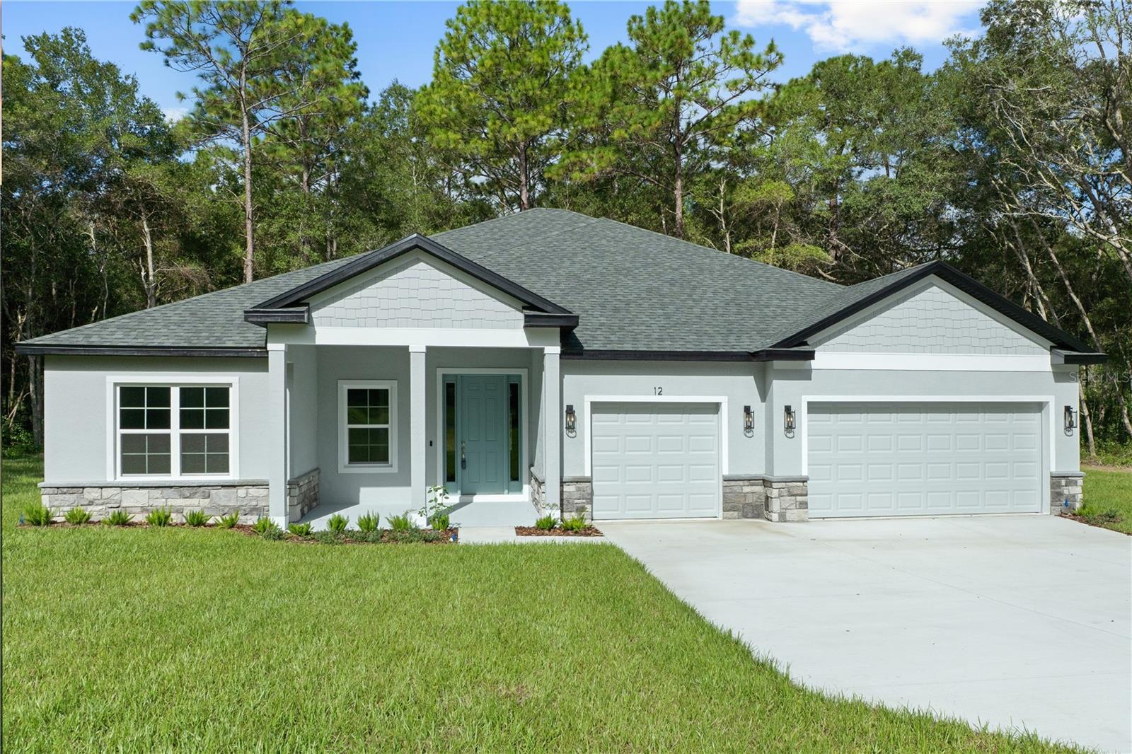 12 School Ave, Lecanto, FL 34461