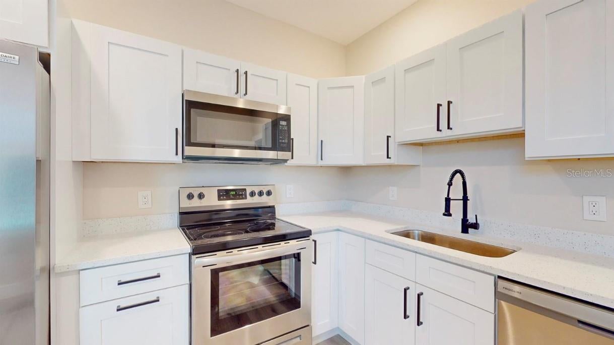 5113 12 Ave, Saint Petersburg, FL 33710 photo