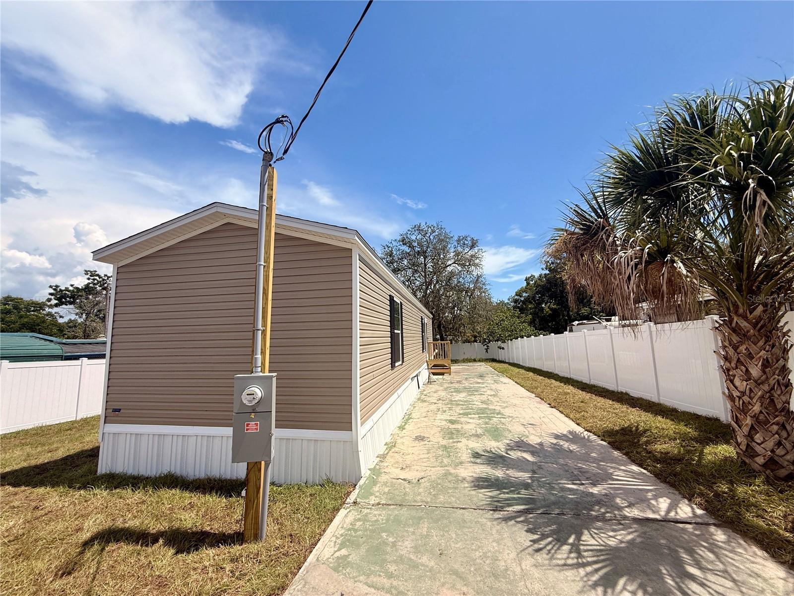 9024 Kosimo St, New Port Richey, FL 34654 photo