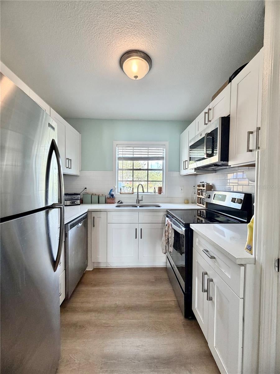 3751 Pompano Dr #3751, Saint Petersburg, FL 33705 photo