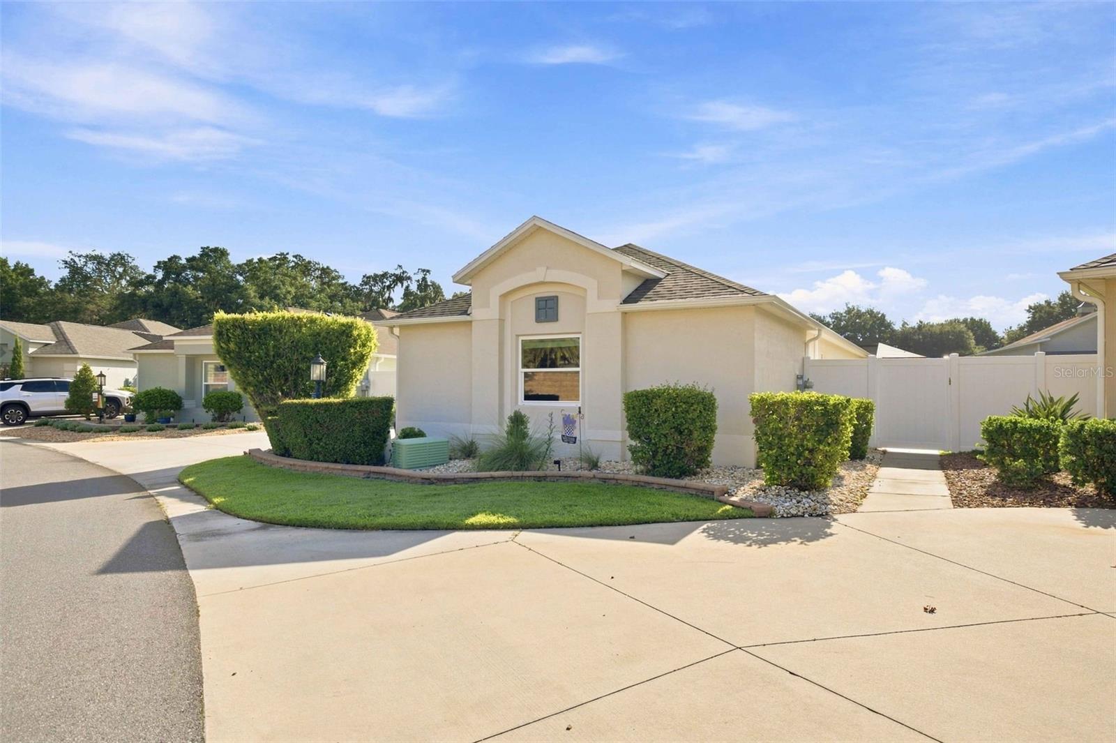 16897 SE 74 Soulliere Ave, The Villages, FL 32162 photo