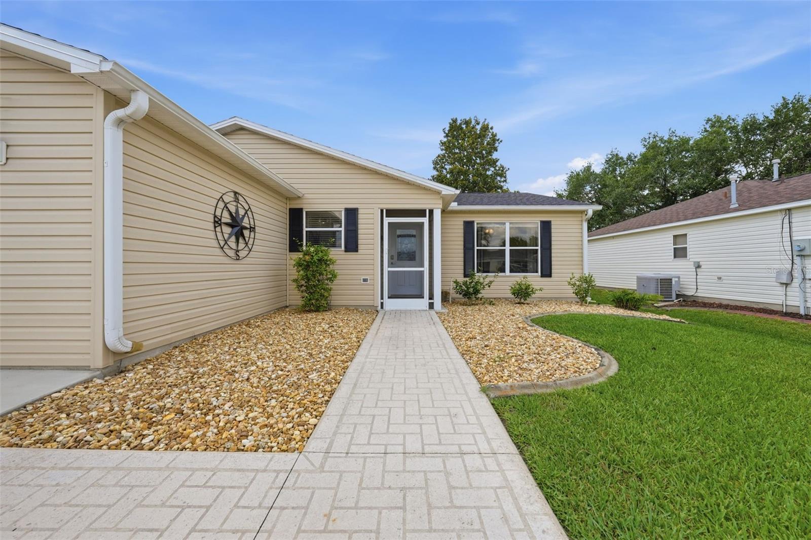 8142 SE 175 Columbia Pl, The Villages, FL 32162 photo
