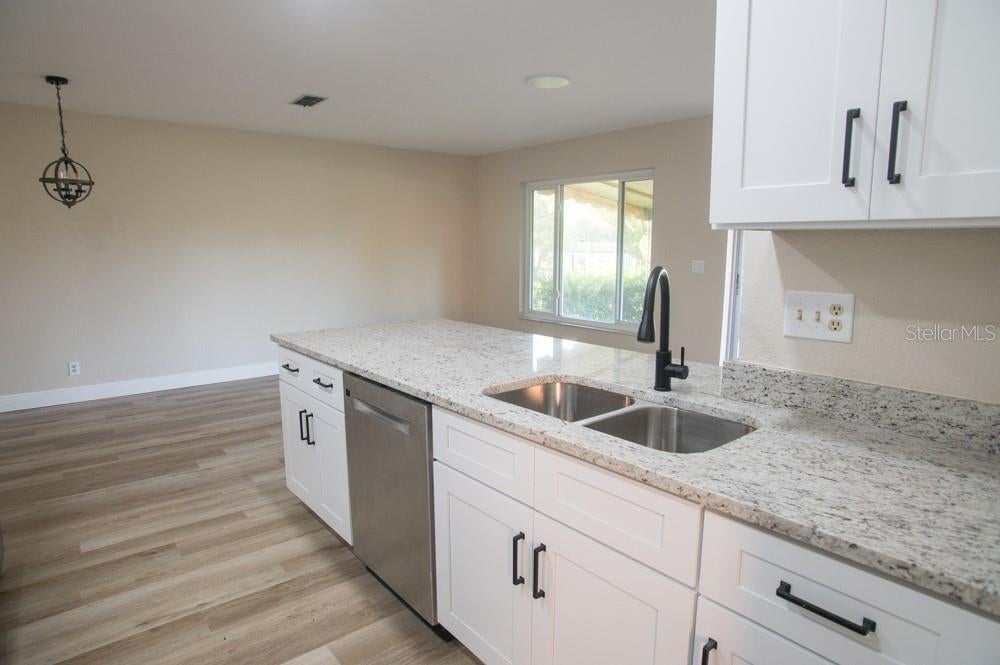1350 Glengarry Dr, Palm Harbor, FL 34684 photo
