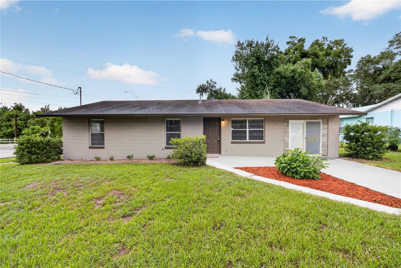 507 S Ohio Ave, Groveland, FL 34736 photo