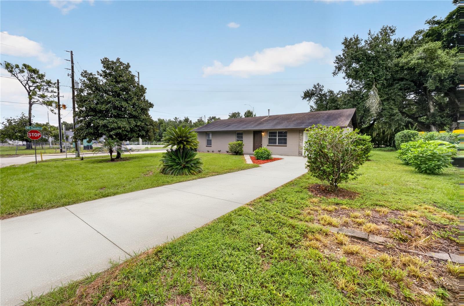 507 S Ohio Ave, Groveland, FL 34736 photo