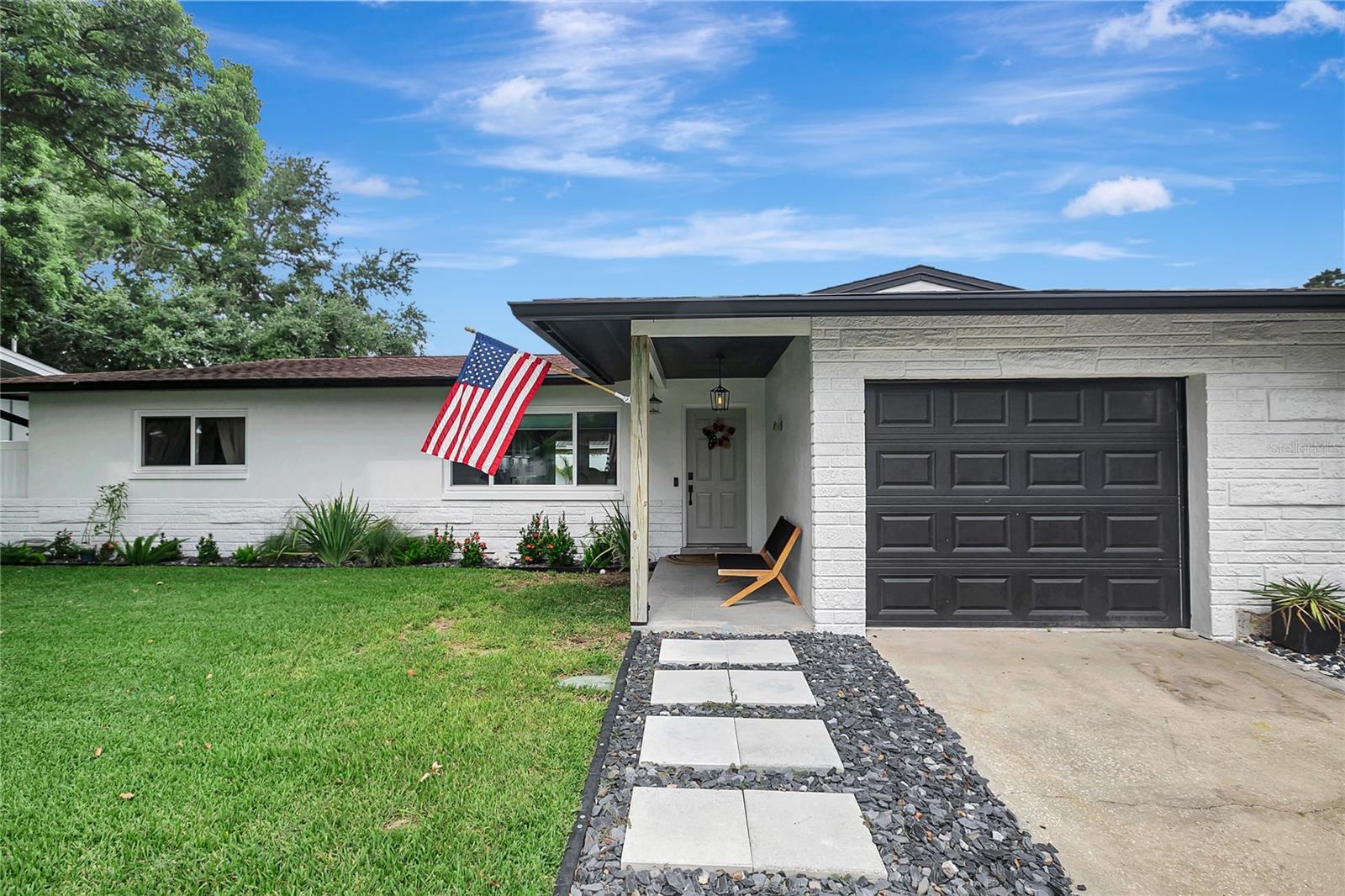 510 Hillcrest Dr, Largo, FL 33771 photo