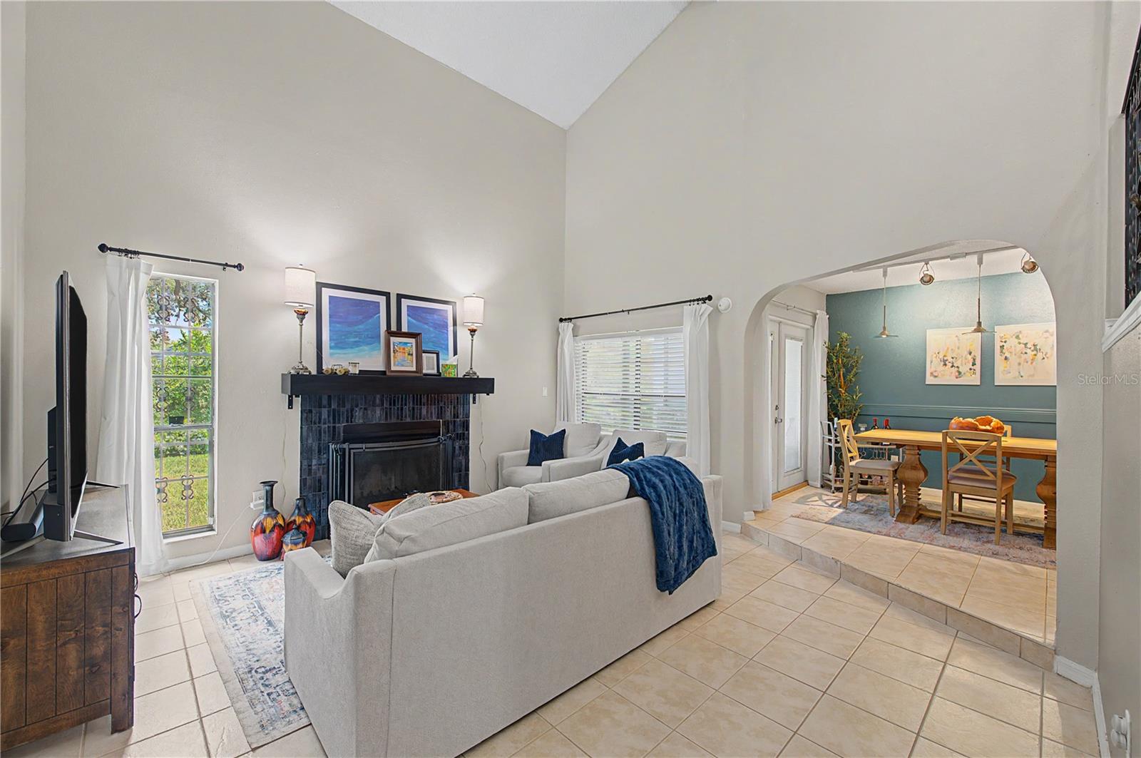 13302 Arena Pl, Tampa, FL 33612 photo