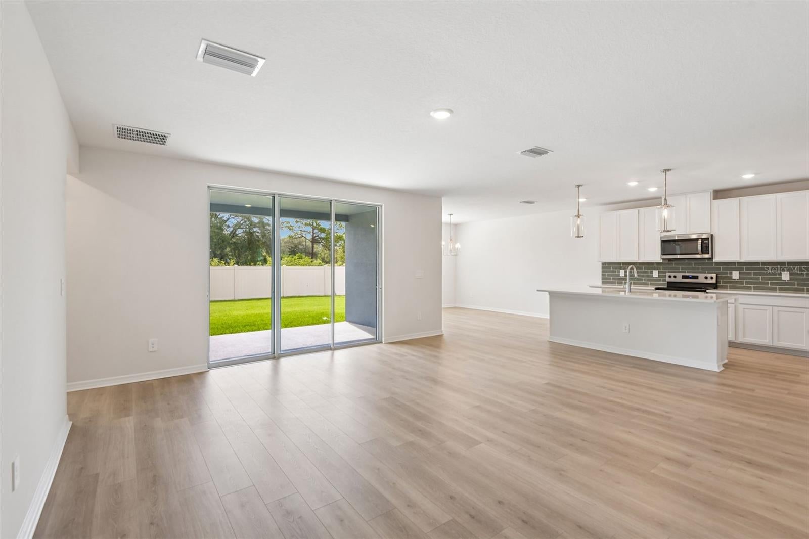 14152 Harvest Pines Ln, Hudson, FL 34669 photo
