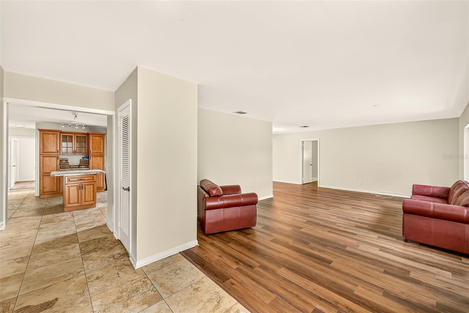 303 Saint Augustine Ave, Temple Terrace, FL 33617 photo