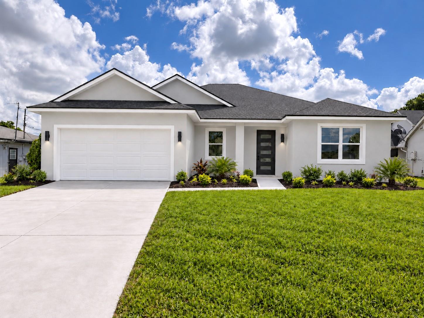 200 Memorial Dr, Sebring, FL 33870
