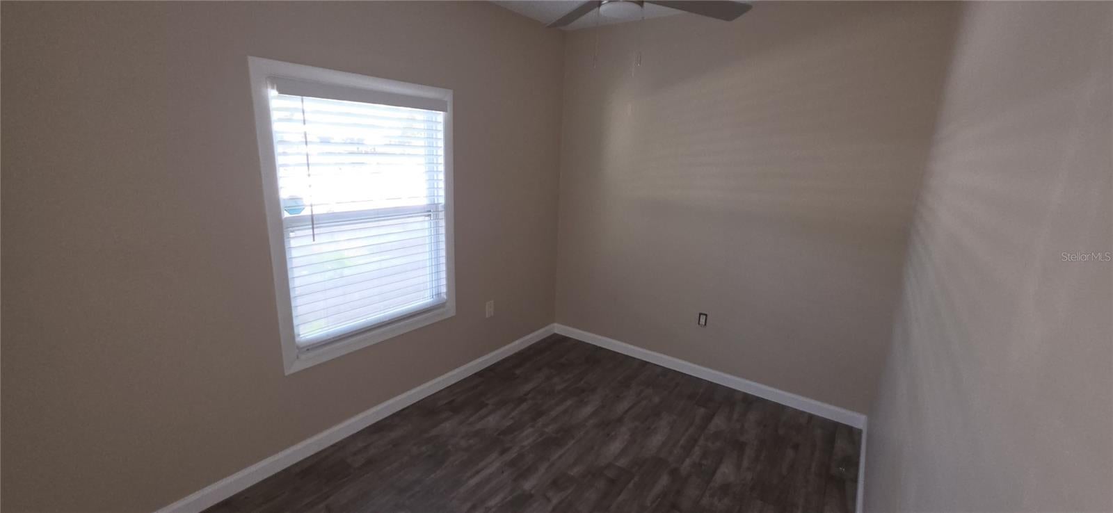 1868 Laurel St, Sarasota, FL 34236 photo
