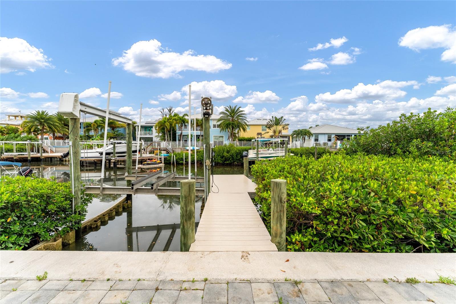 6412 Key Island Ave, Apollo Beach, FL 33572 photo