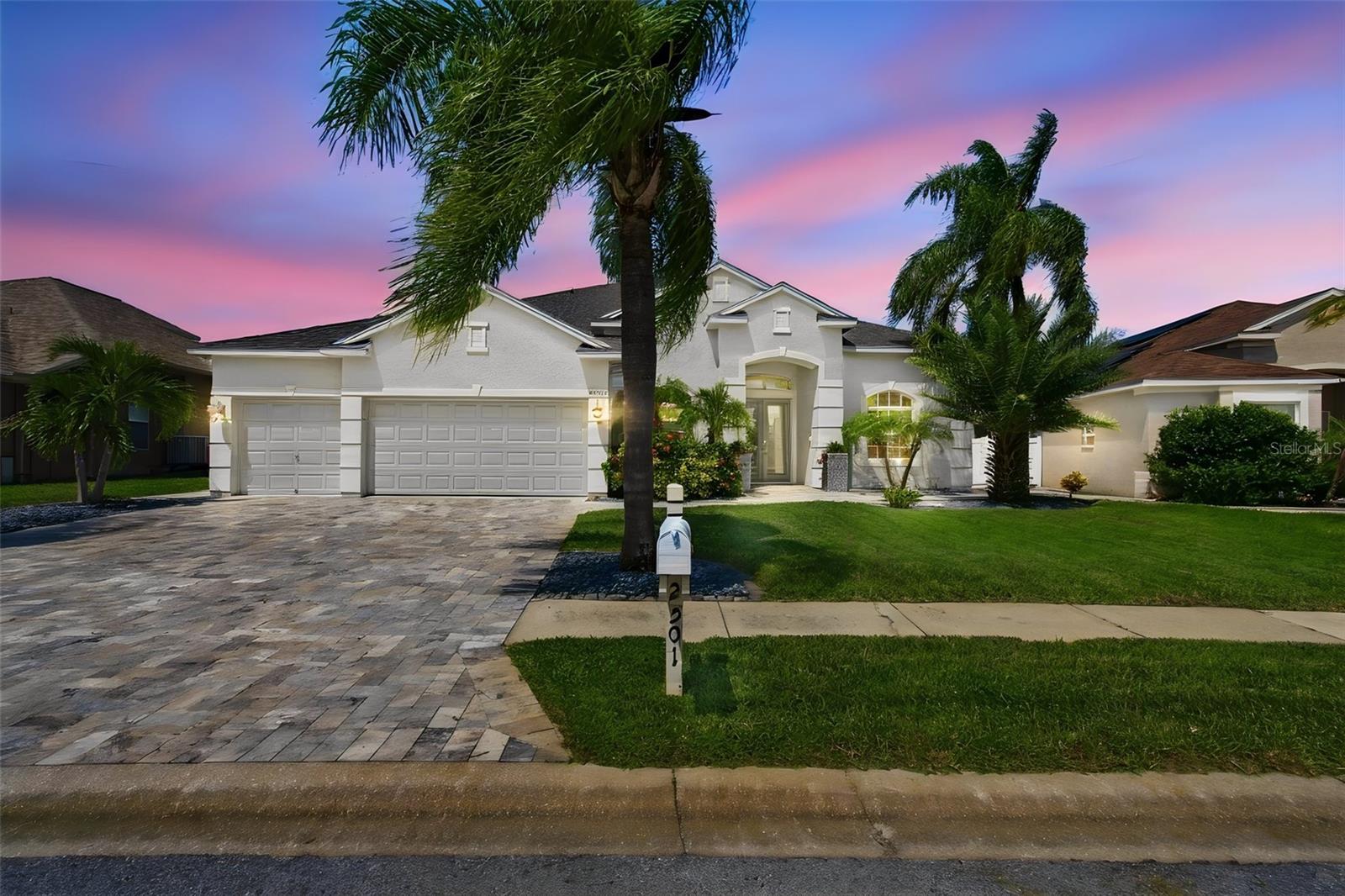 2501 Bay Field Ct, Holiday, FL 34691 photo