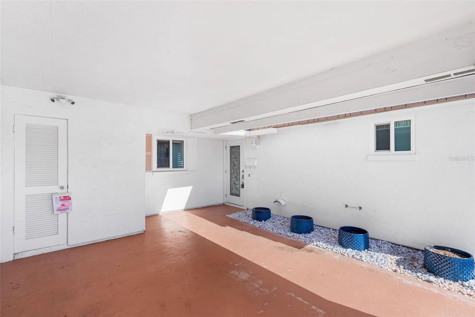 2305 Riverbluff Pkwy #V 256, Sarasota, FL 34231 photo