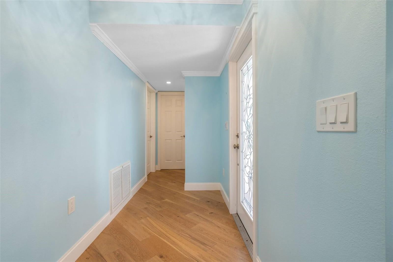 2305 Riverbluff Pkwy #V 256, Sarasota, FL 34231 photo