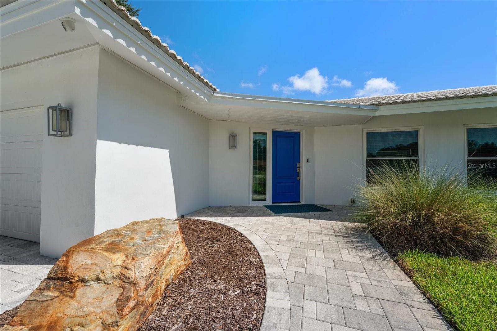 991 Mclean St, Dunedin, FL 34698 photo