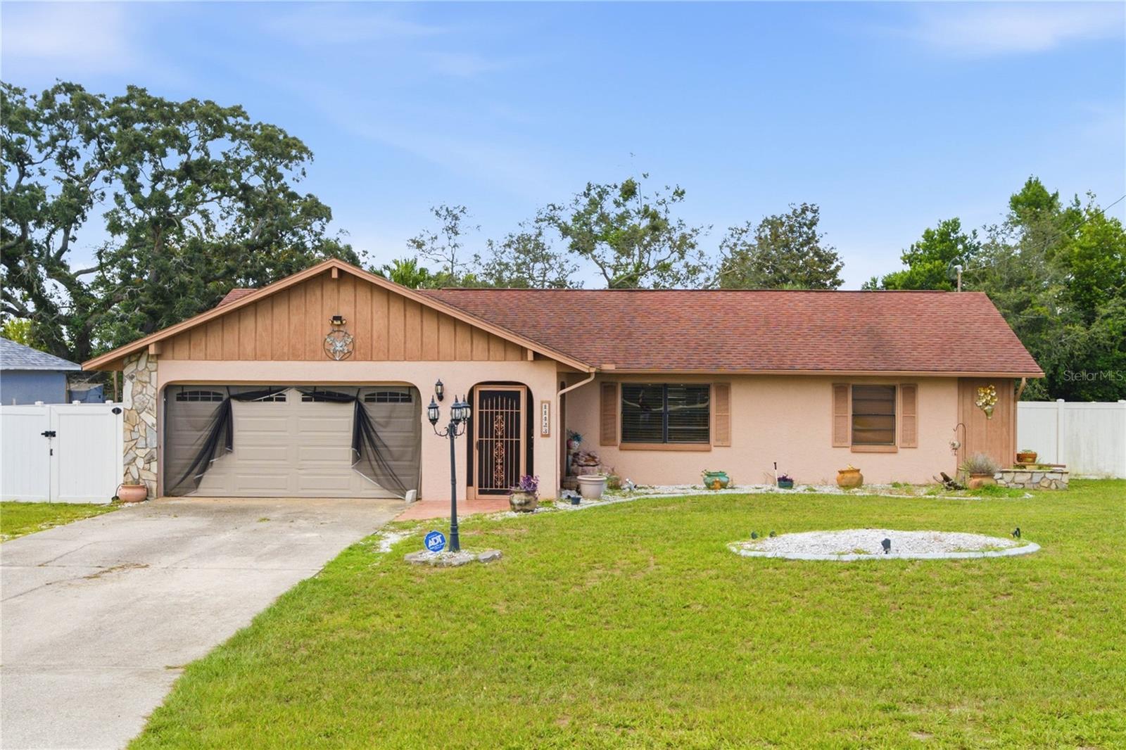 11423 Linden Dr, Spring Hill, FL 34608