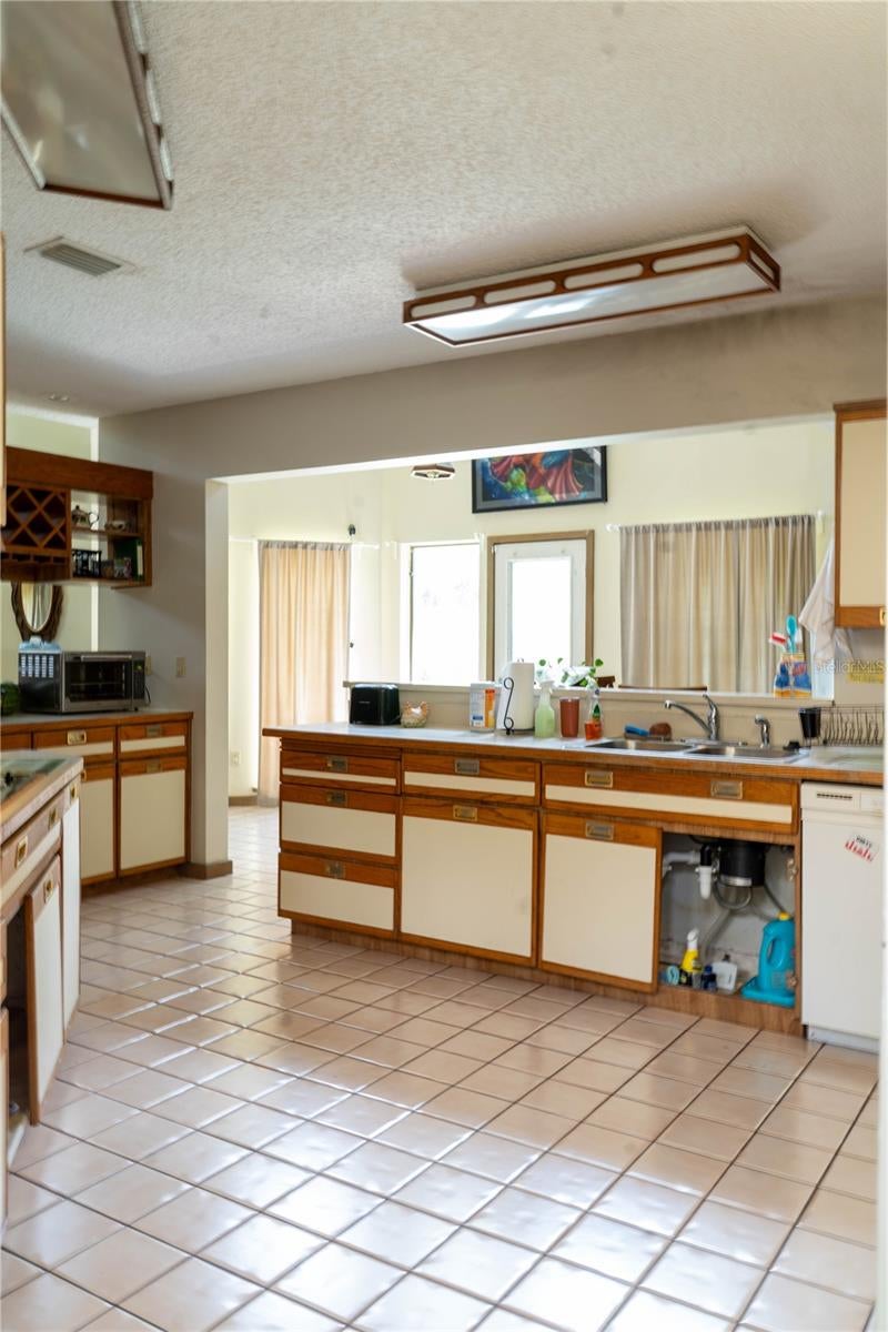 4365 Real Ct, Orlando, FL 32808 photo