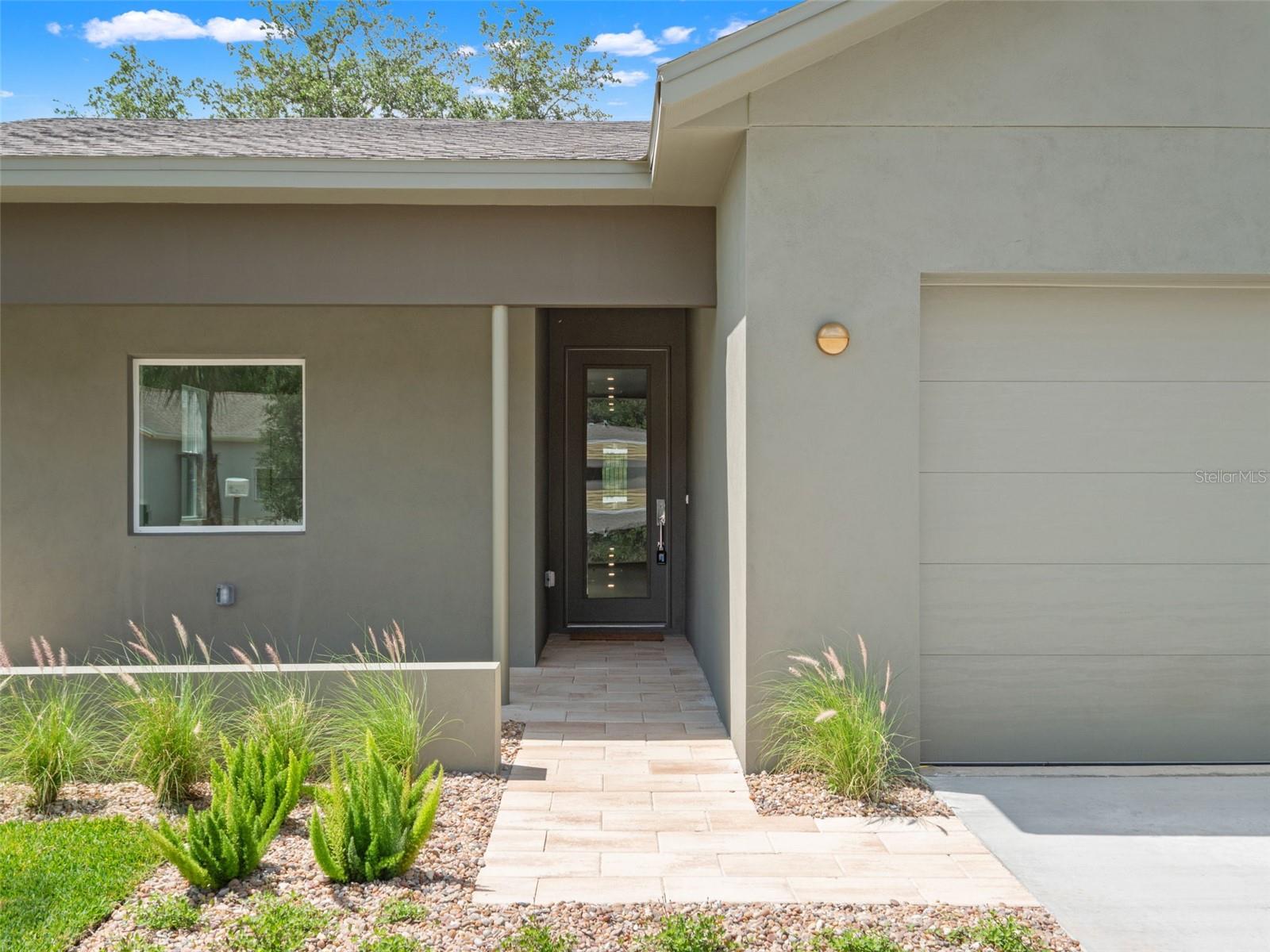 454 Skyfield Ct, Lady Lake, FL 32159 photo