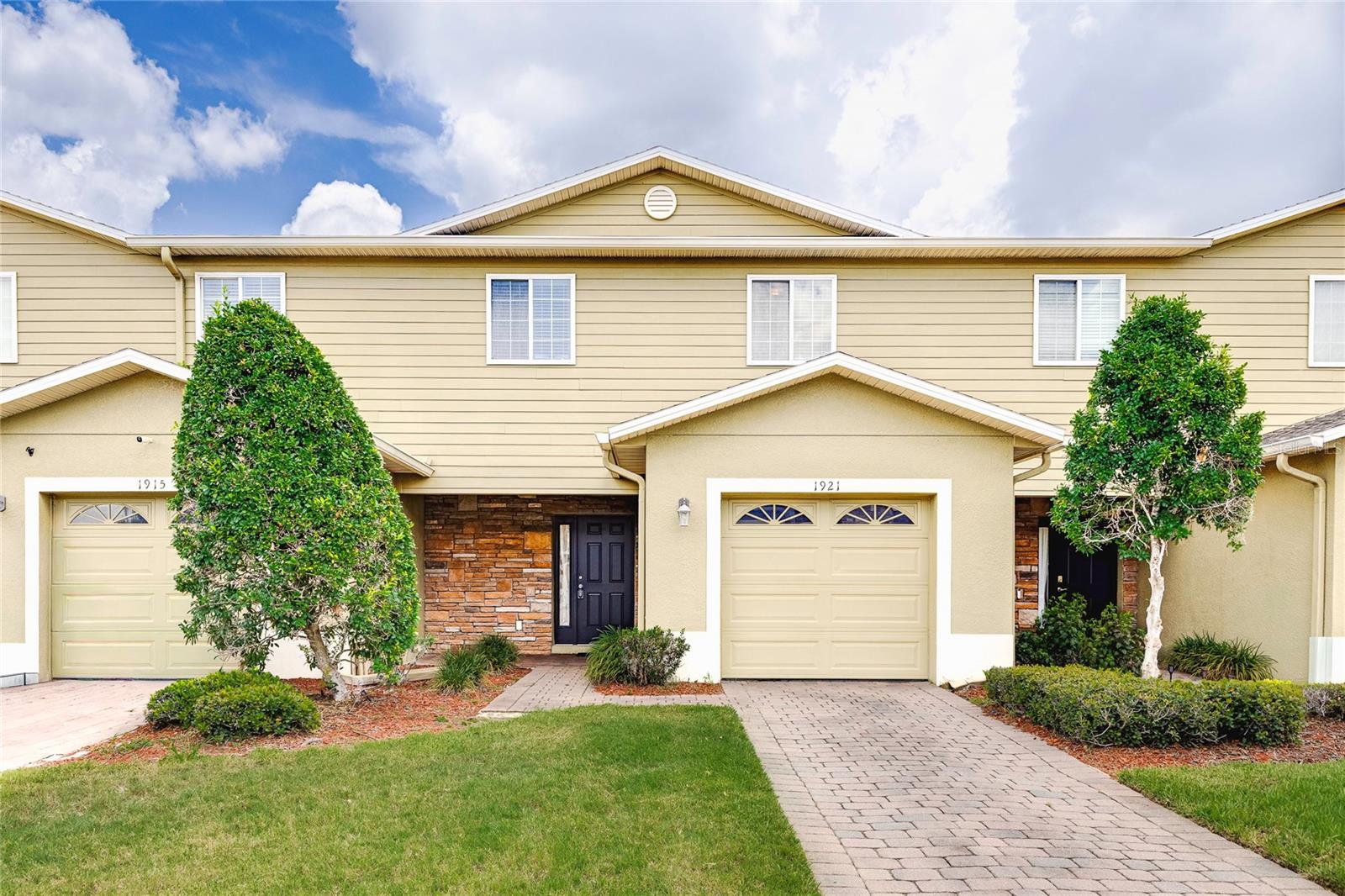 1921 Chatham Place Dr, Orlando, FL 32824 photo