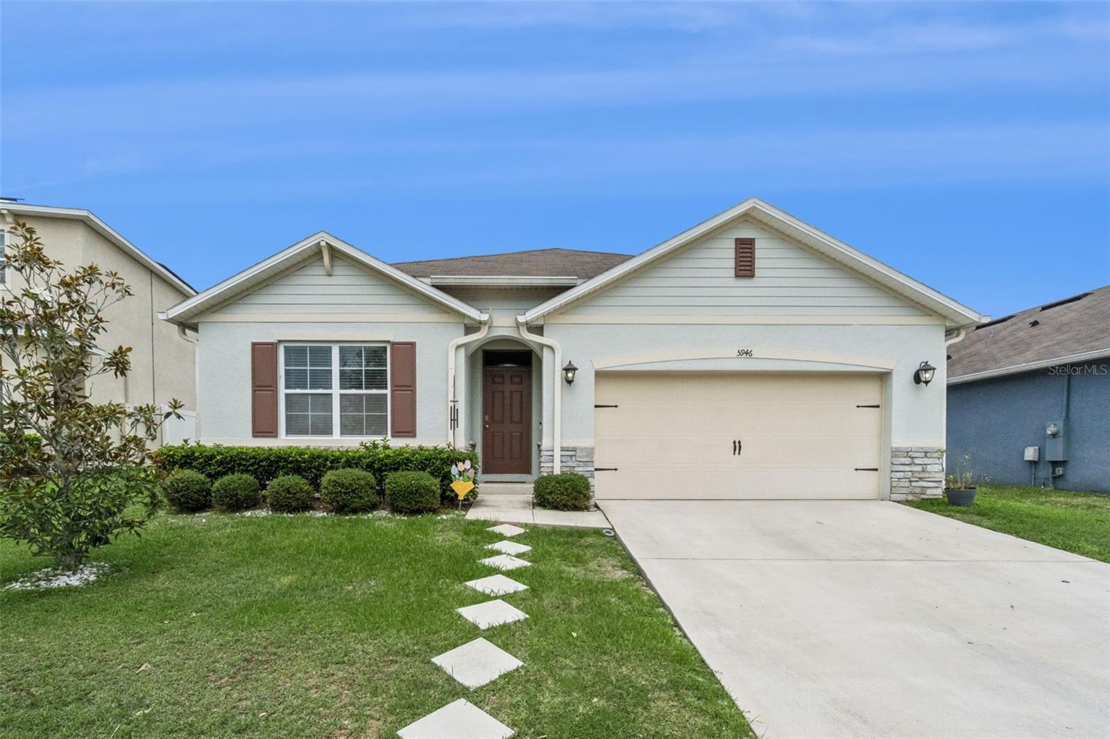 5946 Churchill Square Way, Groveland, FL 34736