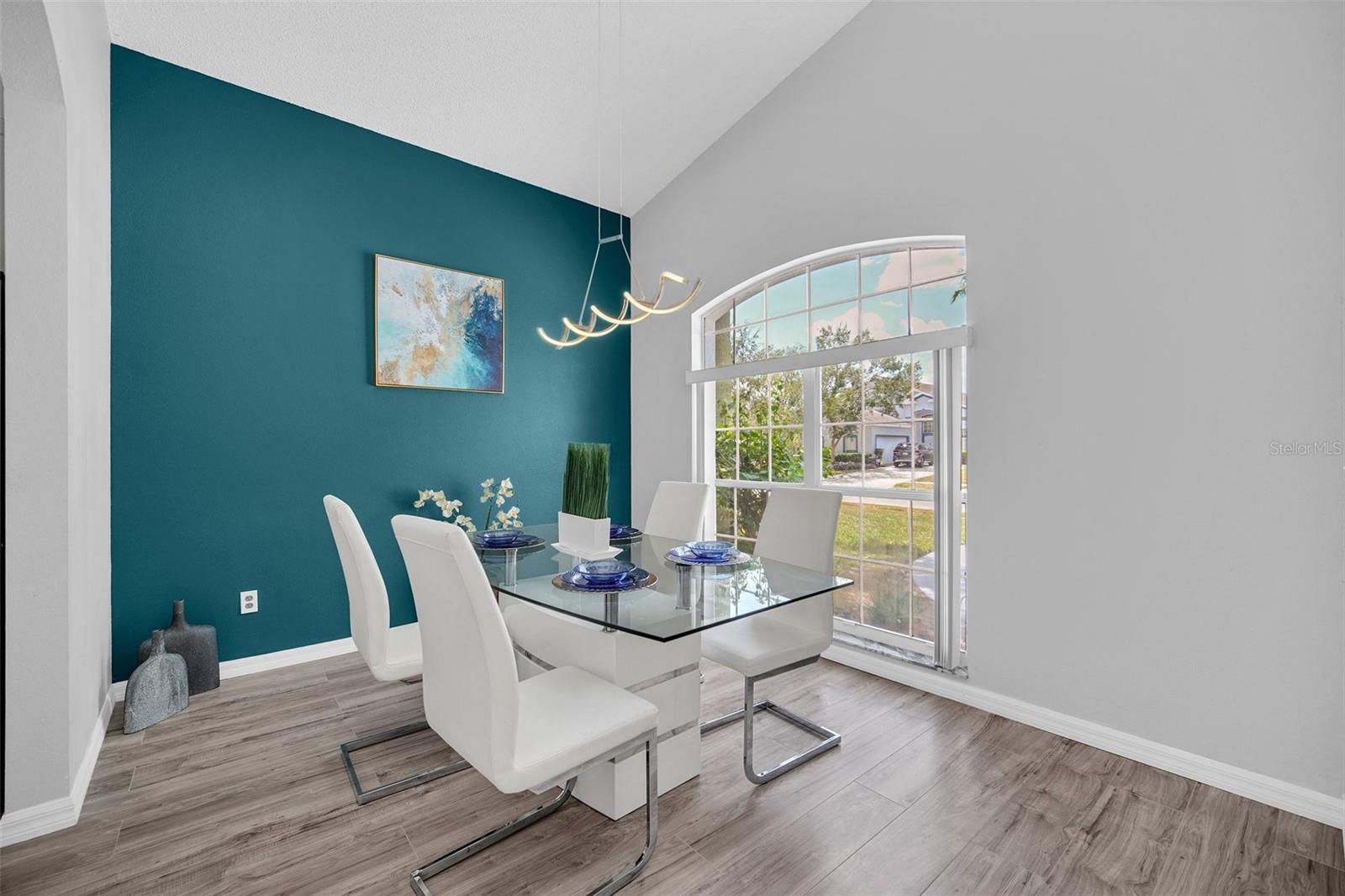 541 Castlemain Cir, Davenport, FL 33897 photo