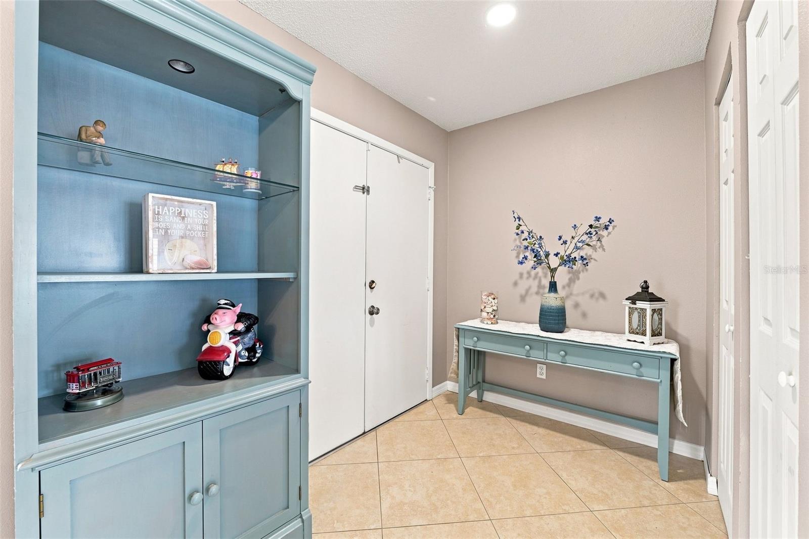 15868 Country Lake Dr, Tampa, FL 33624 photo