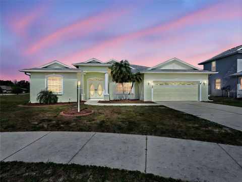 Single Family Residence in SARASOTA FL 4062 GREEN TREE AVENUE.jpg