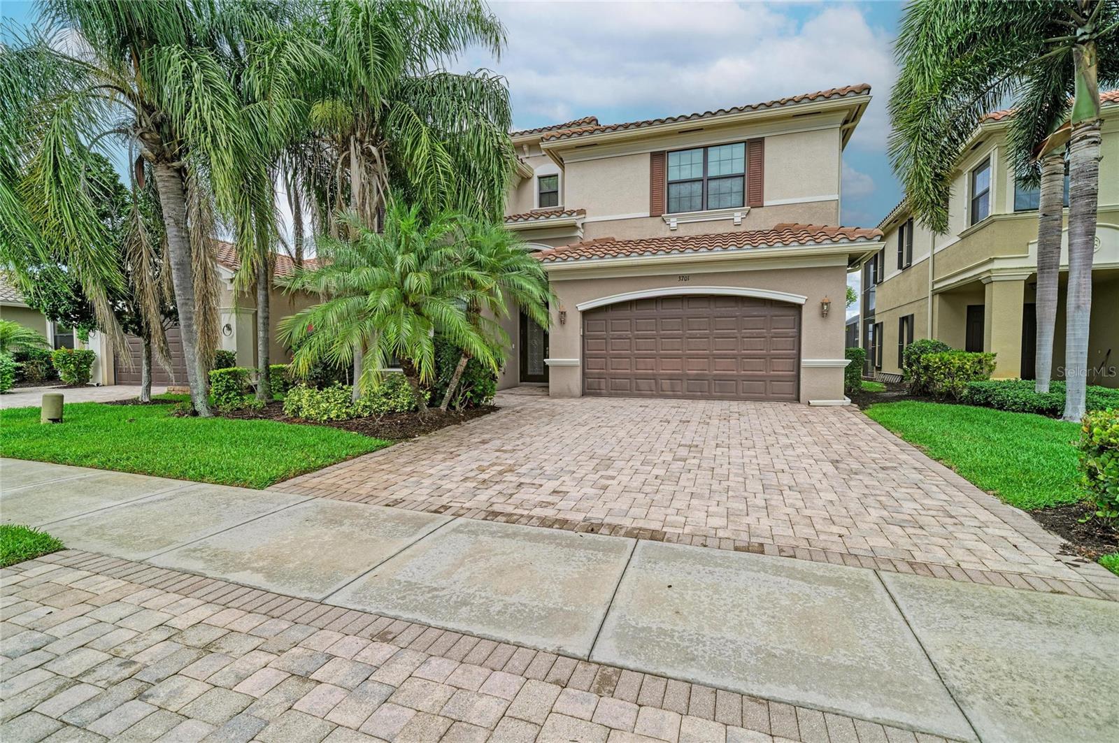 3701 Pleasant Spring Dr, Naples, FL 34119