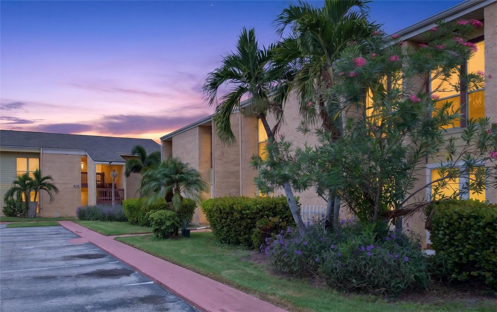 3461 Clark Rd, Sarasota, FL 34231