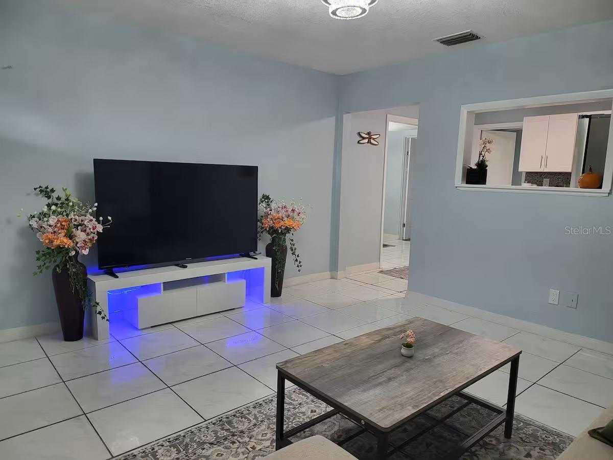 3552 38 Ave, Saint Petersburg, FL 33713 photo