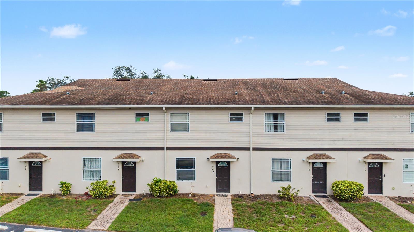 2106 Pine Chace Ct, Tampa, FL 33613 photo