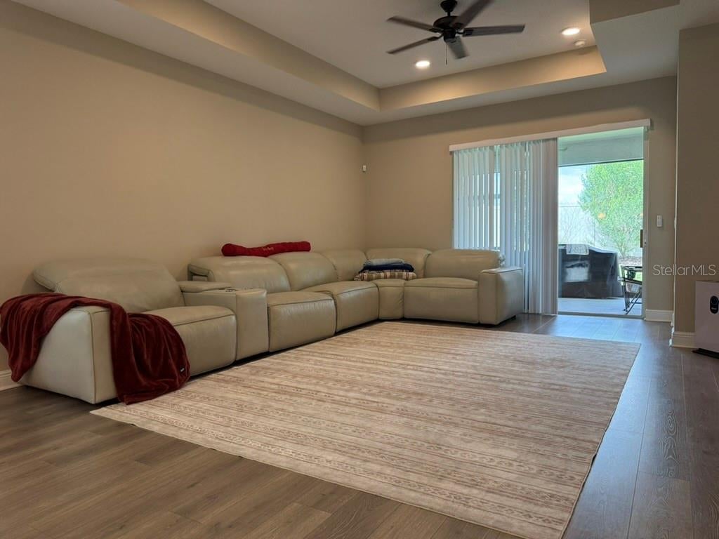7749 Bronze Oak Dr, Wesley Chapel, FL 33545 photo