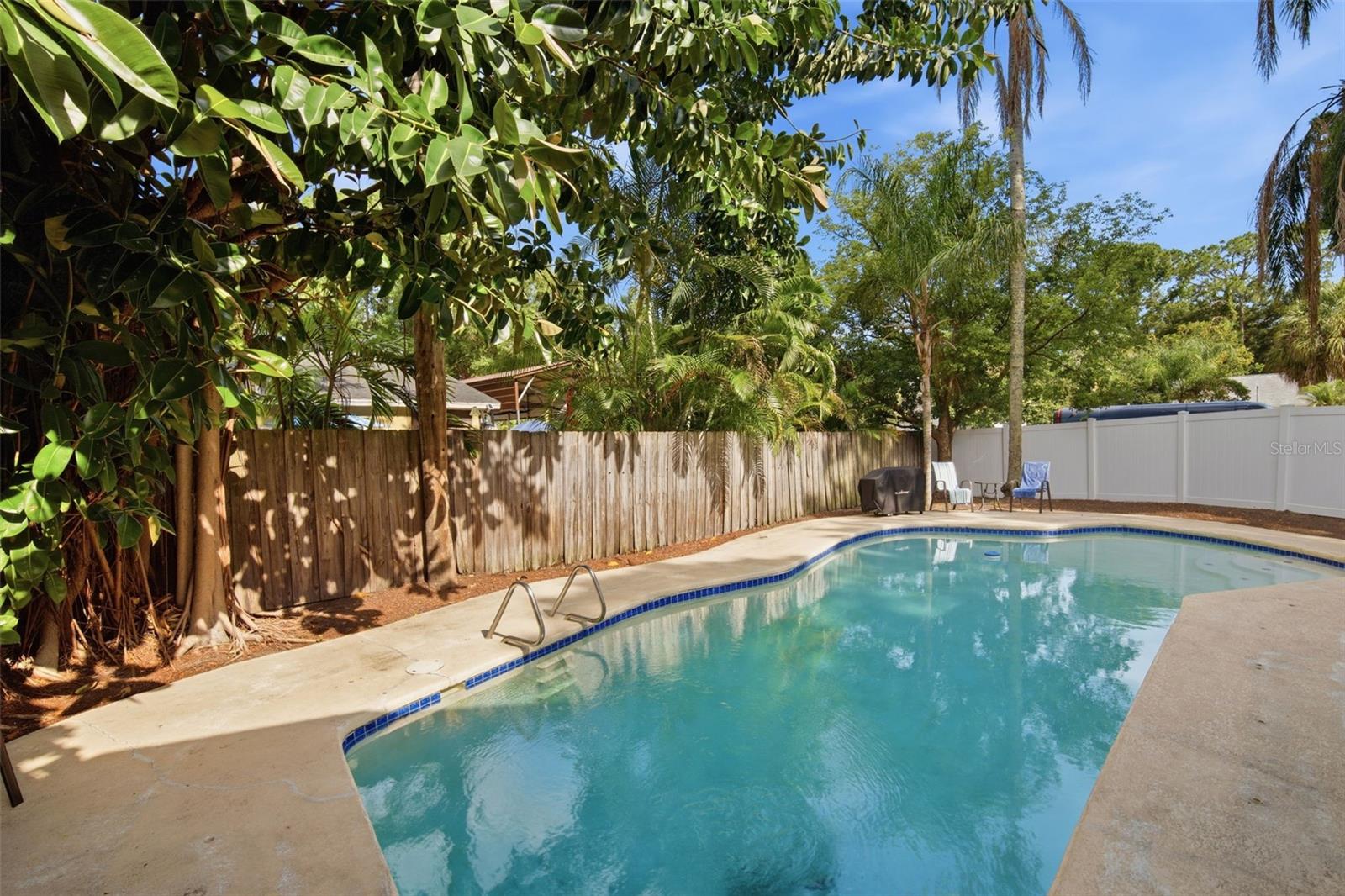 7327 Sunshine Cir, Tampa, FL 33634 photo