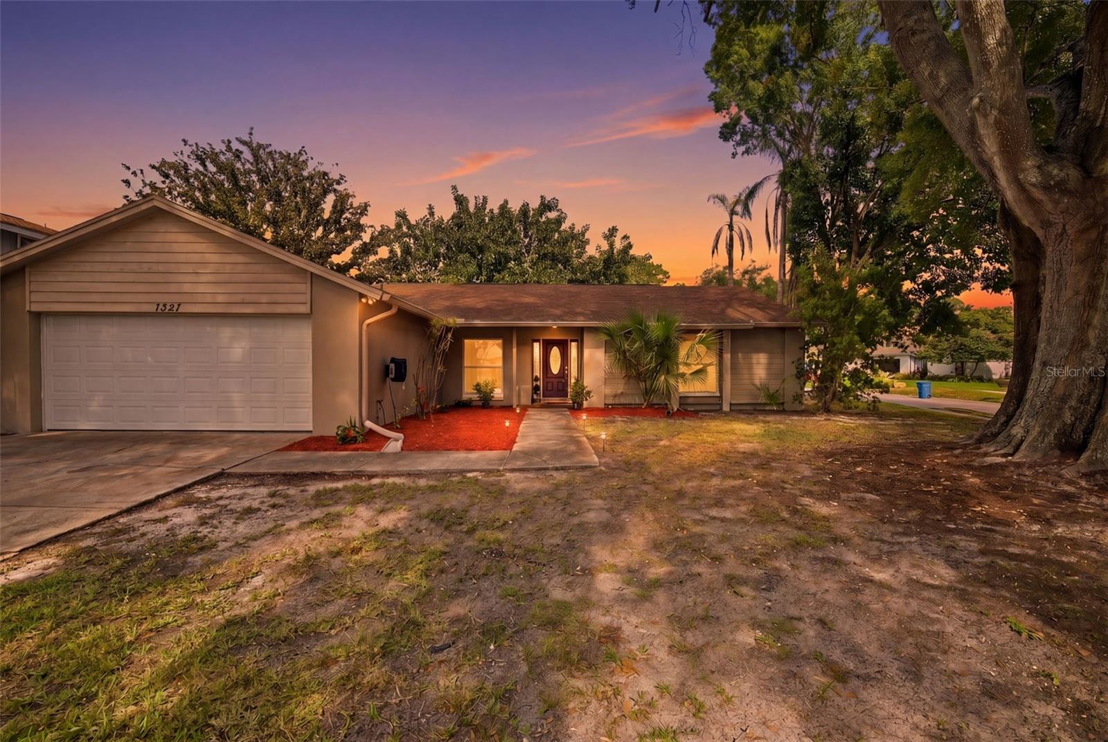 7327 Sunshine Cir, Tampa, FL 33634 photo