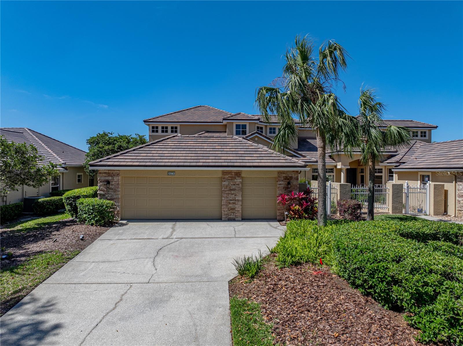 Townhouse in DADE CITY FL 13143 PALMILLA CIRCLE 5.jpg