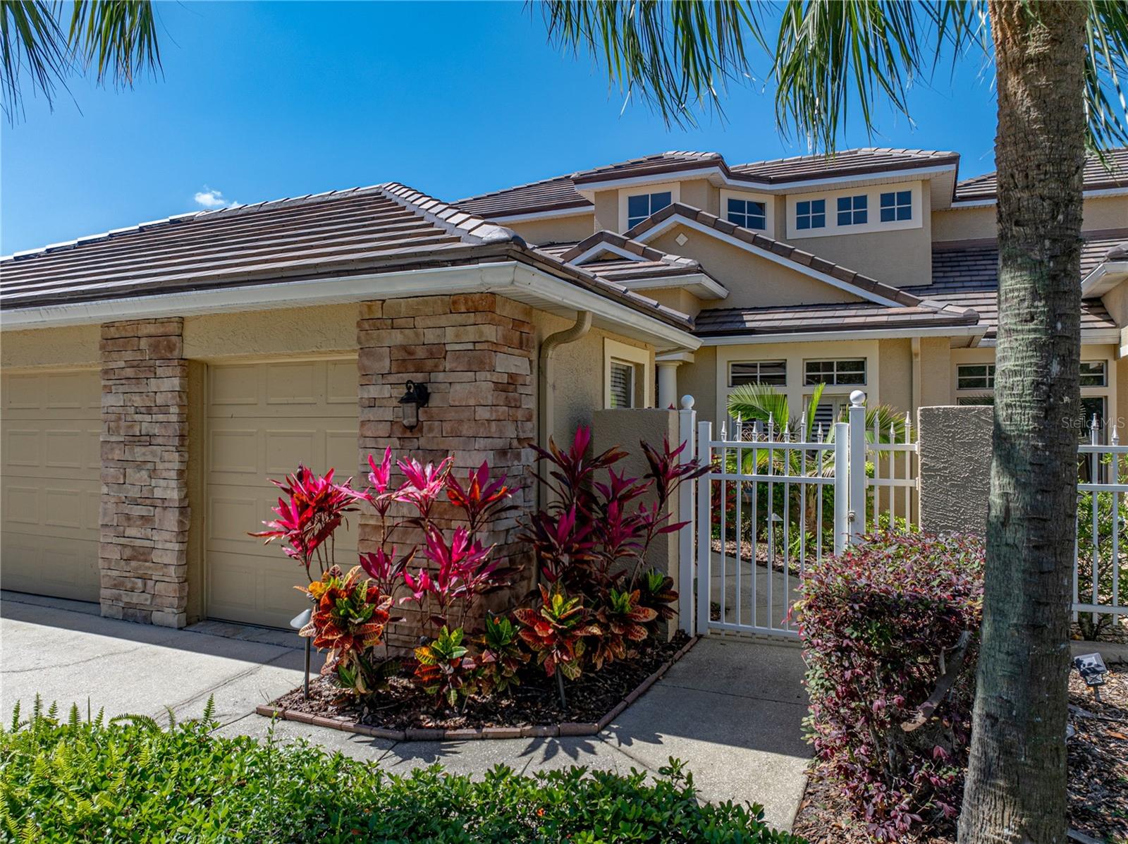 Townhouse in DADE CITY FL 13143 PALMILLA CIRCLE 6.jpg