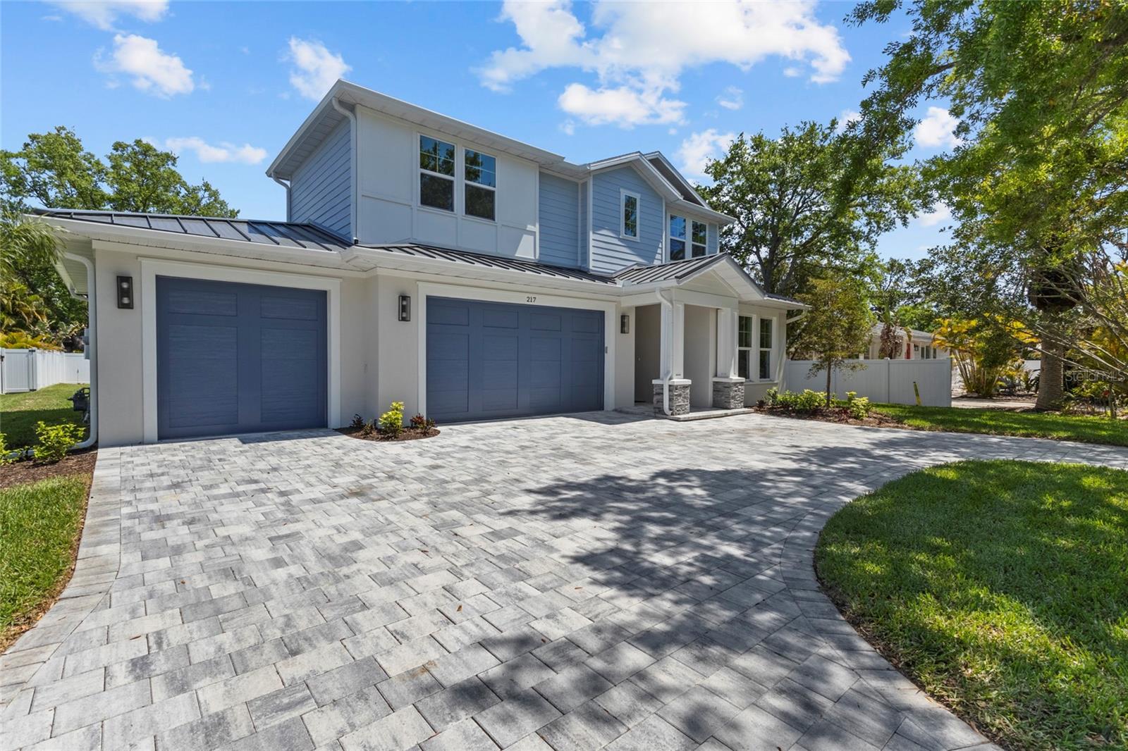 217 S Shade Ave, Sarasota, FL 34237 photo
