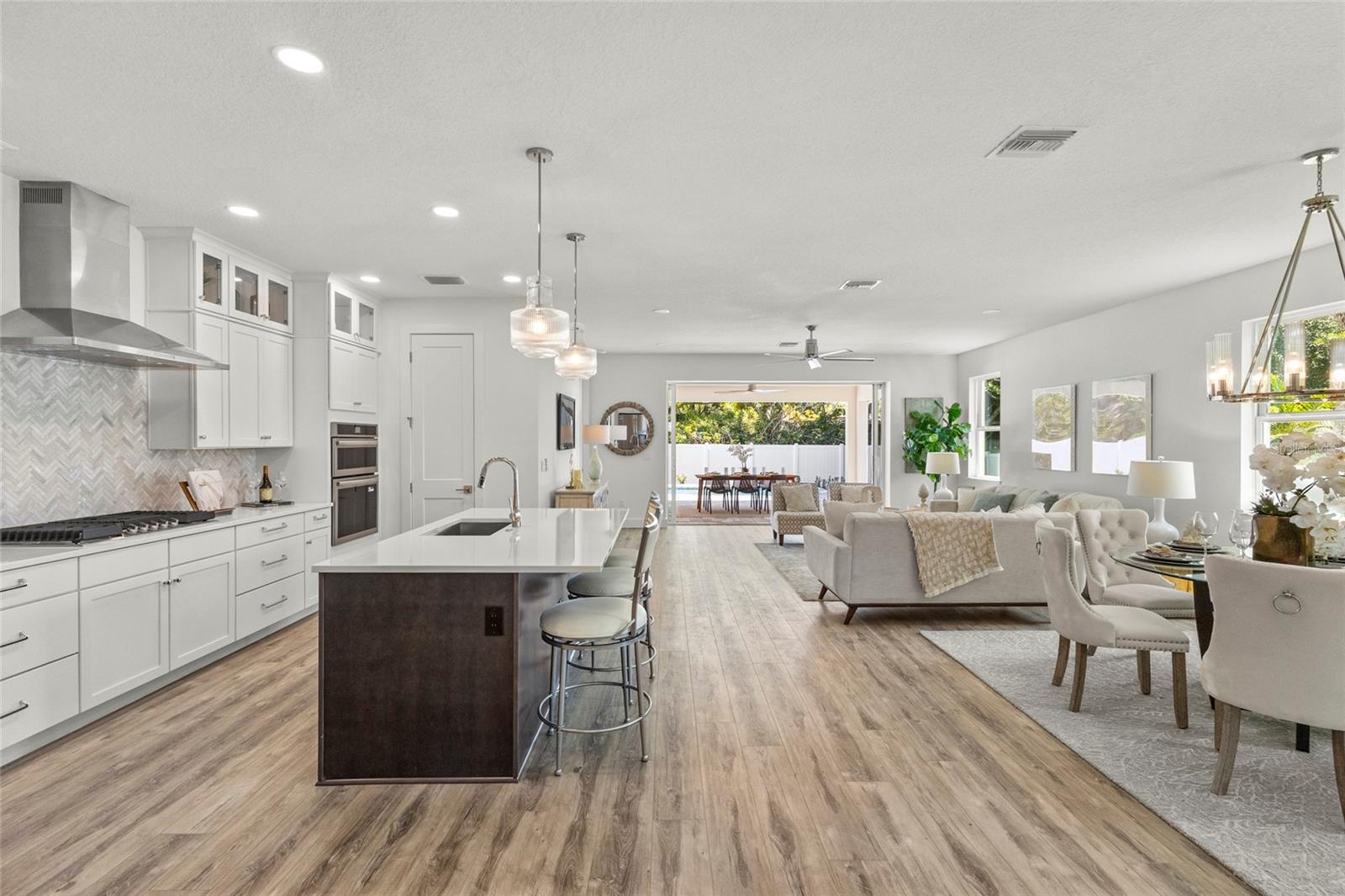 217 S Shade Ave, Sarasota, FL 34237 photo