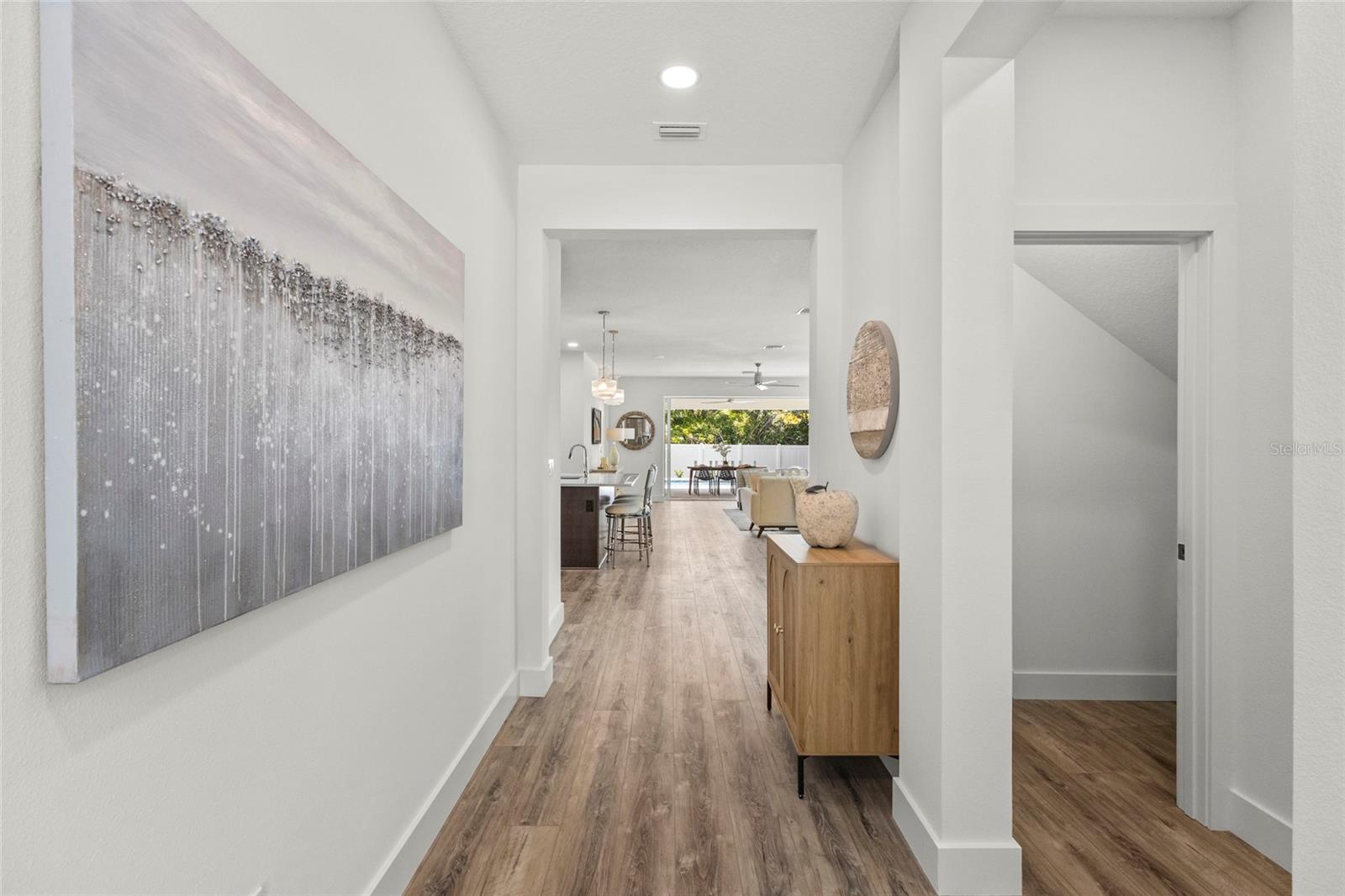 217 S Shade Ave, Sarasota, FL 34237 photo