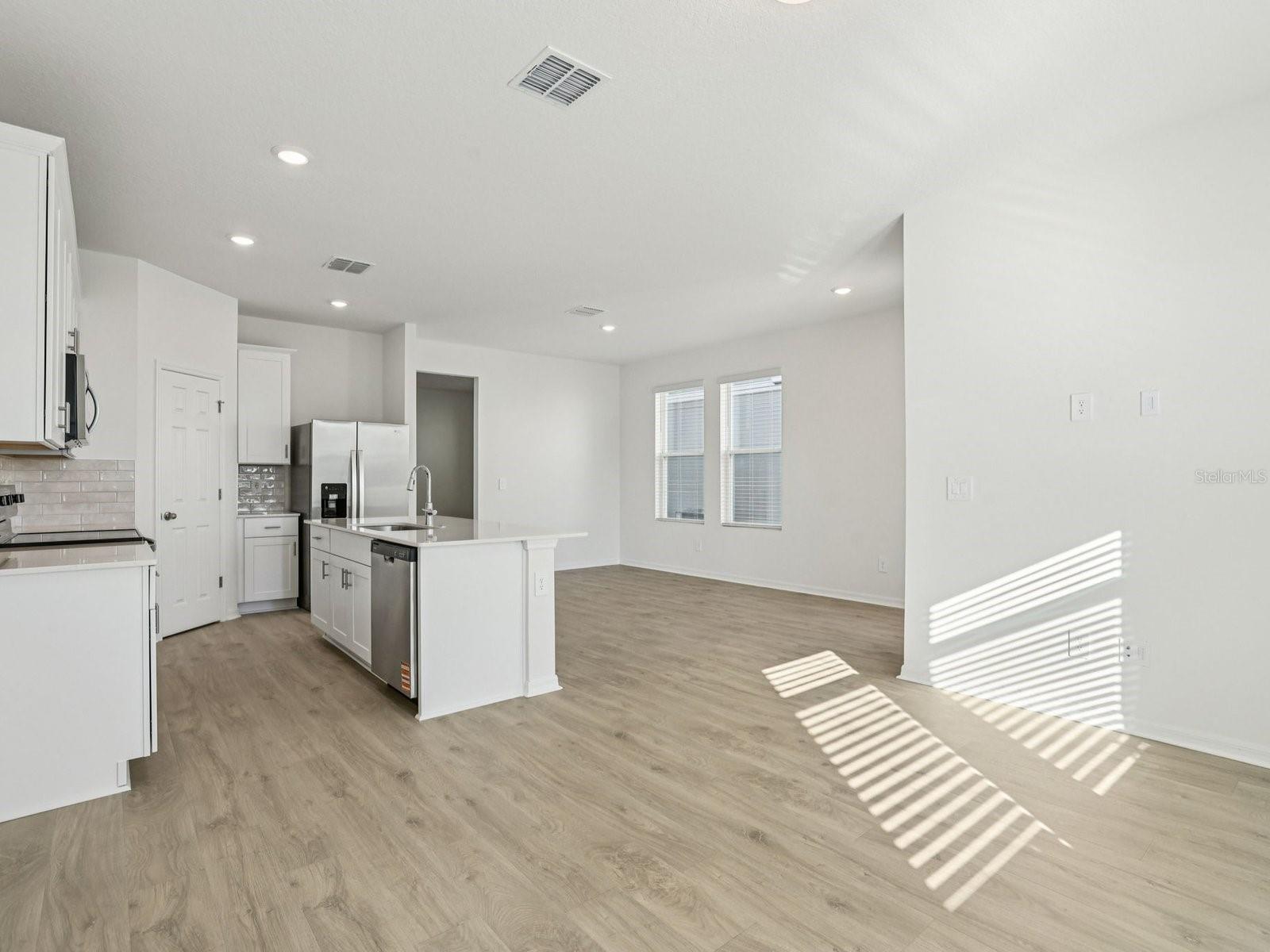4689 Cross Prairie Pkwy, Saint Cloud, FL 34772 photo