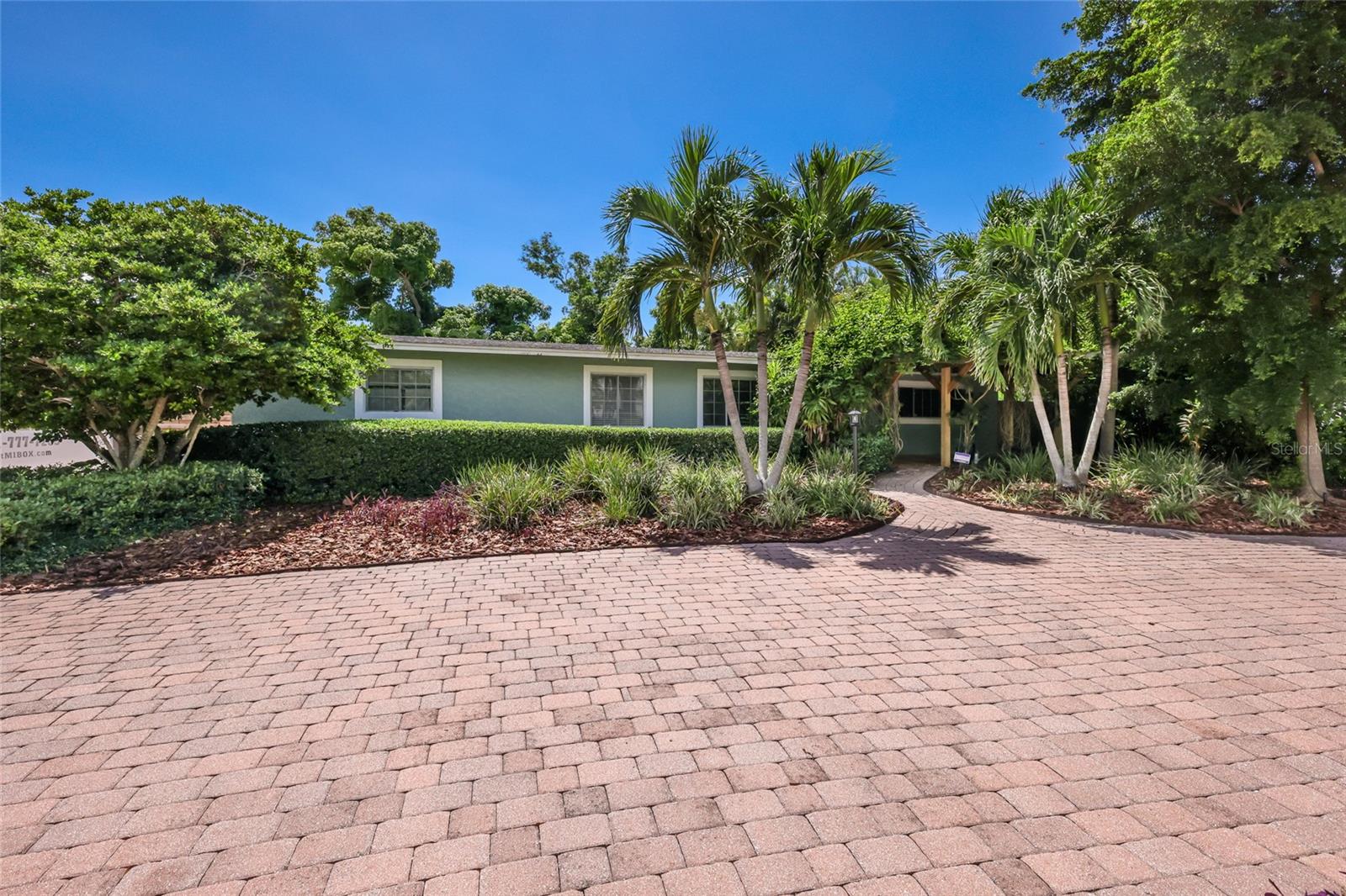 4131 Riverview Blvd, Bradenton, FL 34209 photo