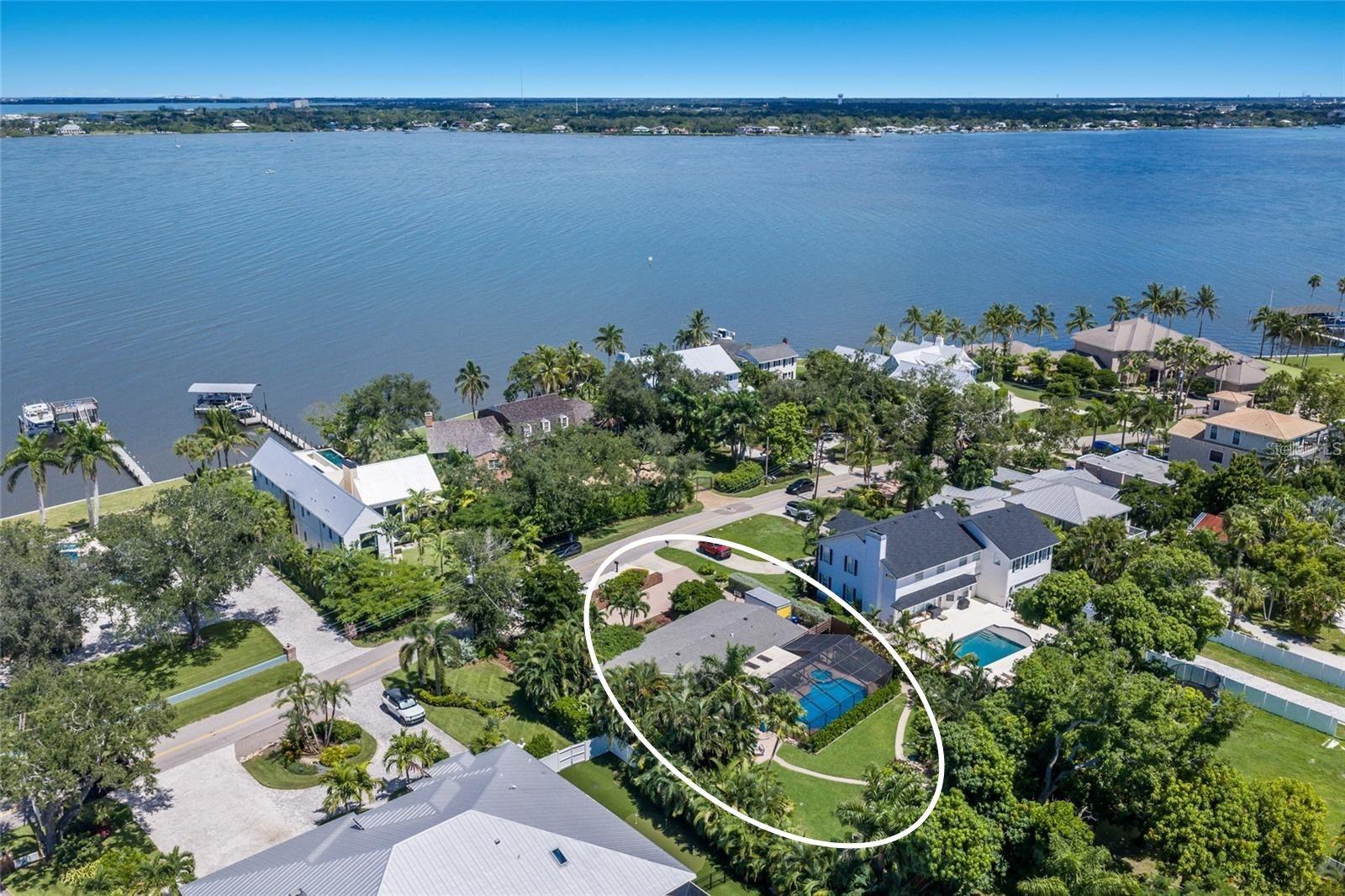 4131 Riverview Blvd, Bradenton, FL 34209 photo